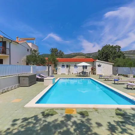 Appartamento Cozy In Kaštel Novi